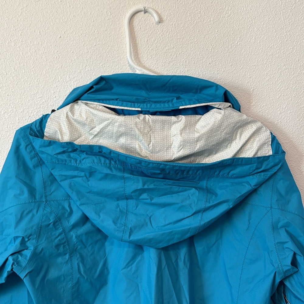 Marmot Sz M, Women’s Hooded Rain Jacket, Turquoise - Picture 7 of 8